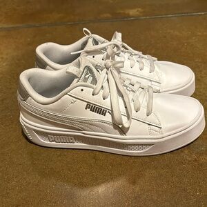 Puma Smash Leather Women’s Sneakers